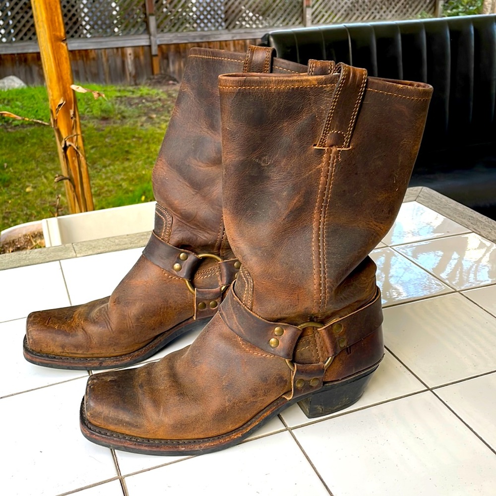 Frye Women’s Harness Boots Square Toe